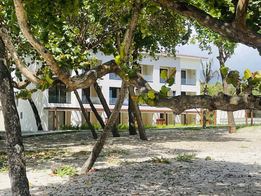 “Investing in Paradise: The Rise of Beachfront Developments in Puerto Plata”